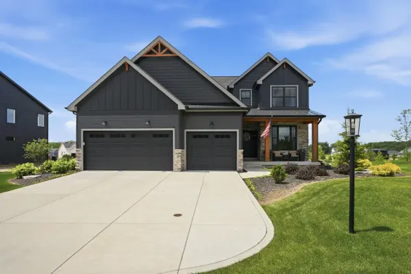 3103 Whispering Brook Lane, Valparaiso, IN 46385