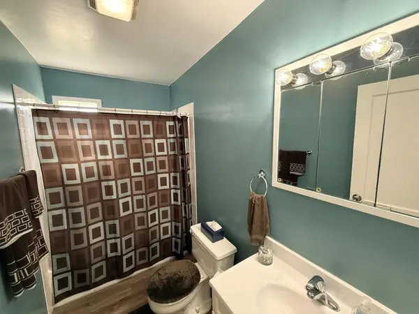 1106 Campbell ST, Valparaiso, IN 46385