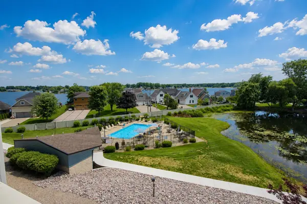 312 Outlook Cove, La Porte, IN 46350