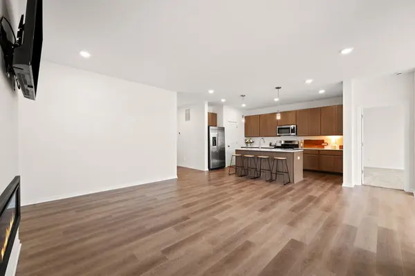 4165 Reflection PL, Valparaiso, IN 46385