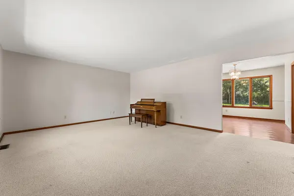9082 Estates Drive, Demotte, IN 46310