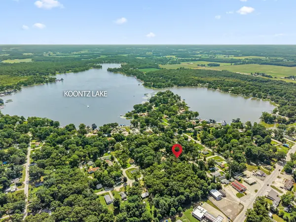 7804 N Topinabee Road, Walkerton, IN 46574