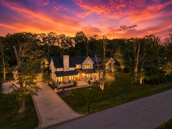 13165 Monroe Place, Crown Point, IN 46307