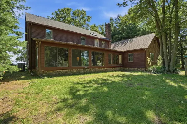 1046 W 1300 S, Kentland, IN 47951