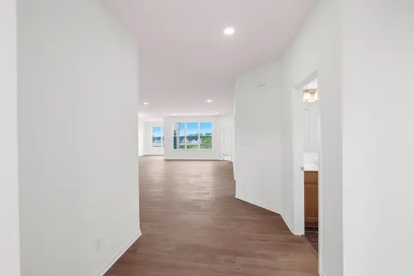 3961 Reflection PL, Valparaiso, IN 46385