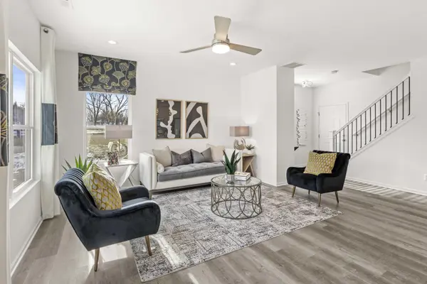 1457 W 72nd PL, Merrillville, IN 46410