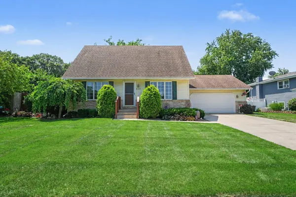 633 Imperial DR, Crown Point, IN 46307
