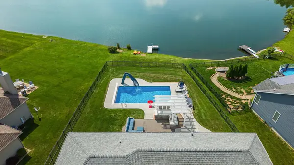 7217 Boardwalk CIR, Crown Point, IN 46307