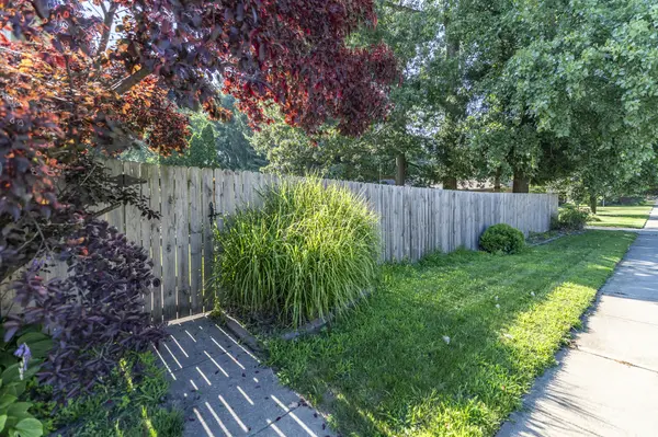 3545 Laverne DR, Highland, IN 46322