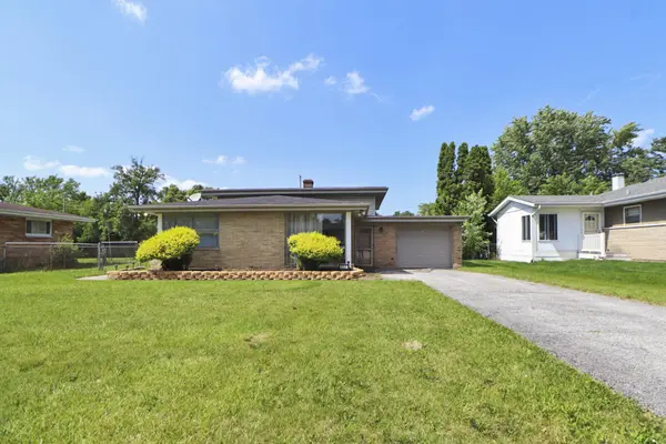 530 E 52nd PL, Merrillville, IN 46410