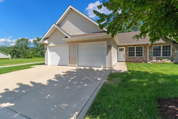 355-c S Boo Road, Burns Harbor, IN 46304