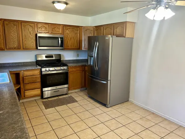 1810 W 93rd Place, Crown Point, IN 46307