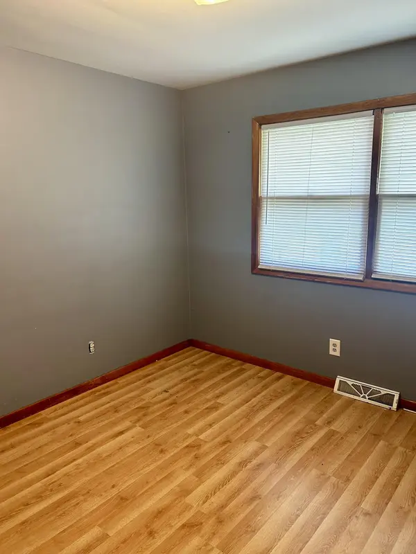 1810 W 93rd Place, Crown Point, IN 46307