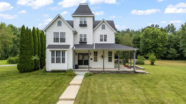 409 N 325, Valparaiso, IN 46383