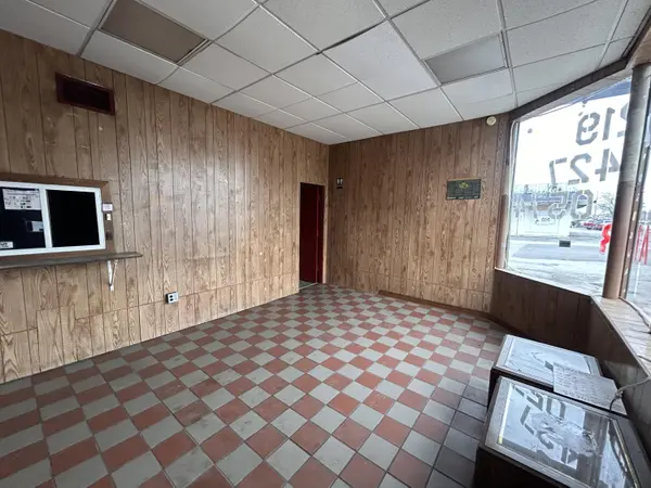 2000 W Ridge RD, Gary, IN 46408