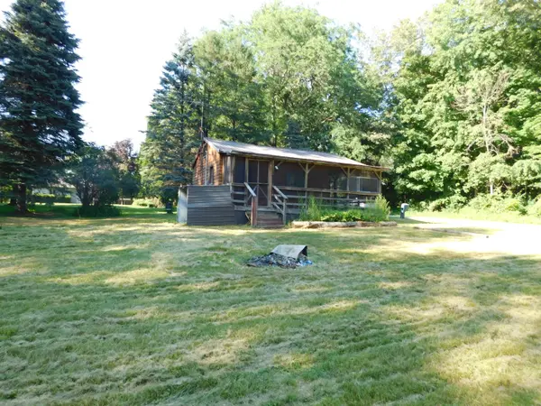 7928 N Grapevine Lane, New Carlisle, IN 46552