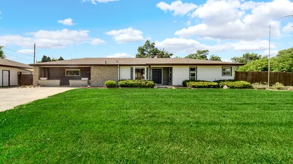 1213 River Drive, Munster, IN 46321