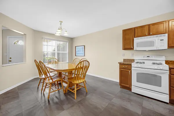 1220 W 82nd AVE, Merrillville, IN 46410