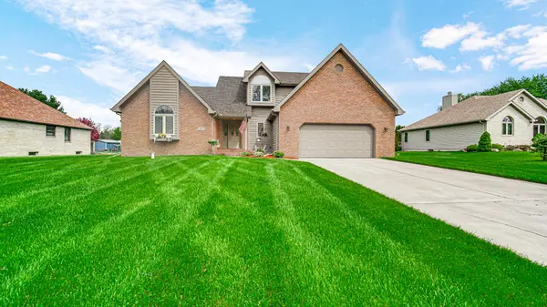 315 Kenbridge CT, Valparaiso, IN 46385