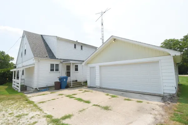 108 W Beaver Street, Morocco, IN 47963