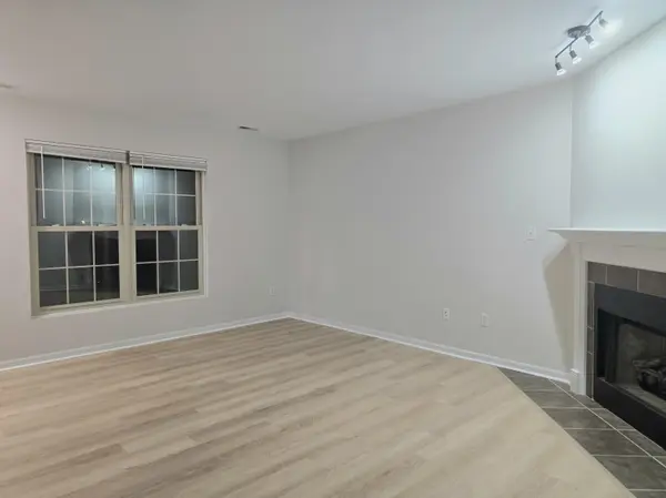 1839 Golden Oak Court, Crown Point, IN 46307