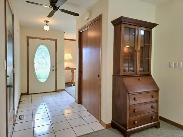 1629 Almond ST, Demotte, IN 46310