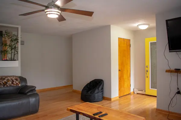 400 E 52nd AVE, Merrillville, IN 46410