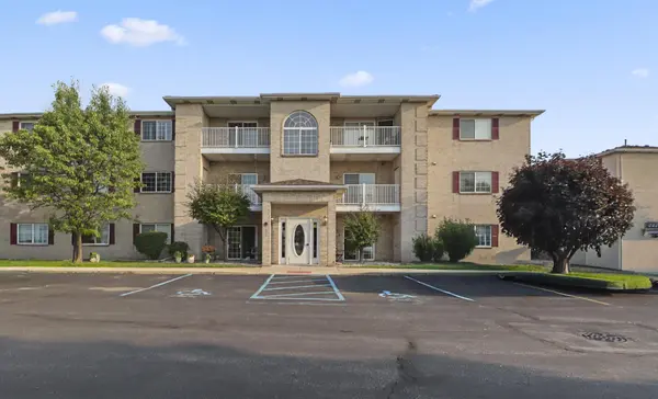 2021 W 75th Place #25, Merrillville, IN 46410