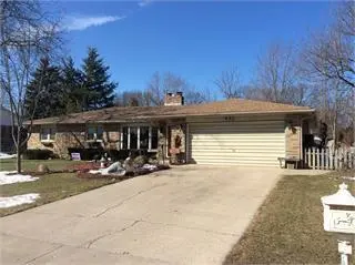 601 Black Oak DR, Trail Creek, IN 46360