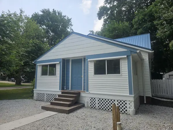 8416 E Lindstrom Lane, New Carlisle, IN 46552