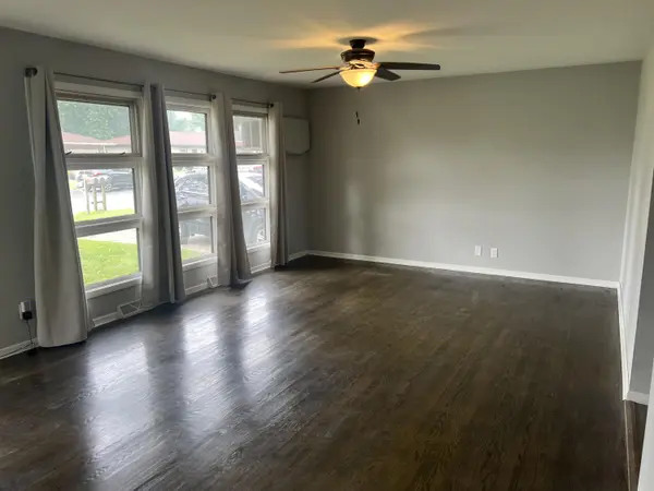 830 W 39th AVE, Hobart, IN 46342