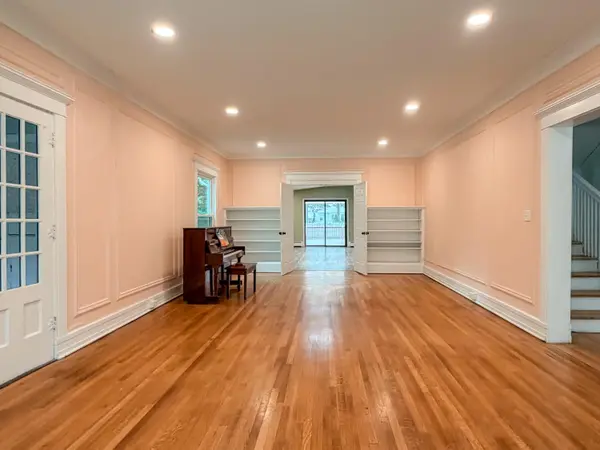 1819 Michigan AVE, La Porte, IN 46350