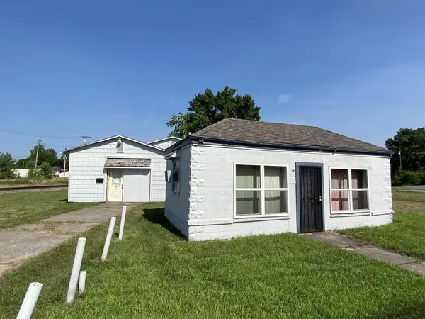 908 Washington, Valparaiso, IN 46383