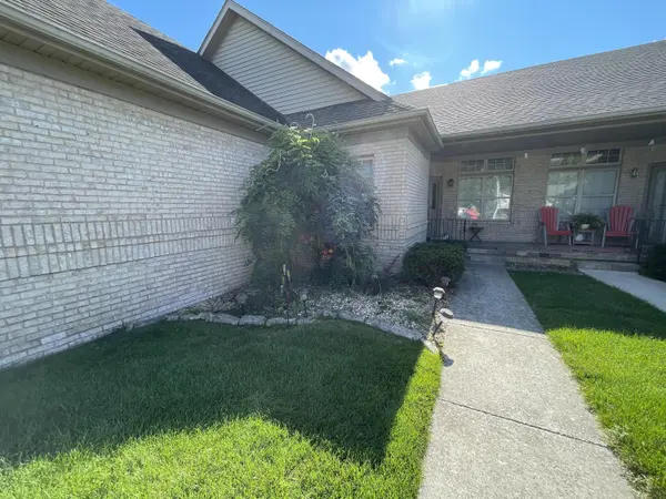 306 Carnation ST, Demotte, IN 46310