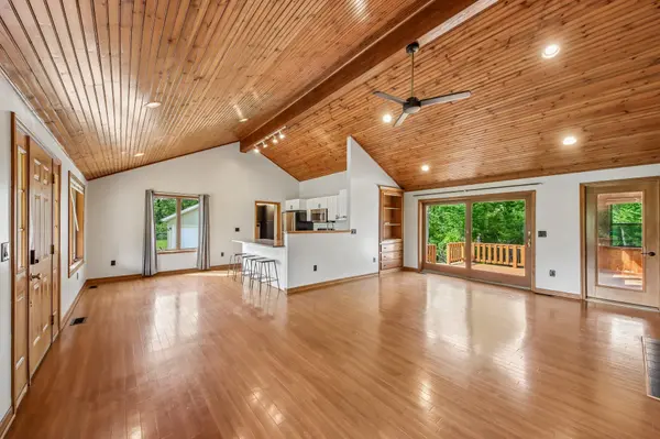 85 S County Line Road, Crown Point, IN 46307