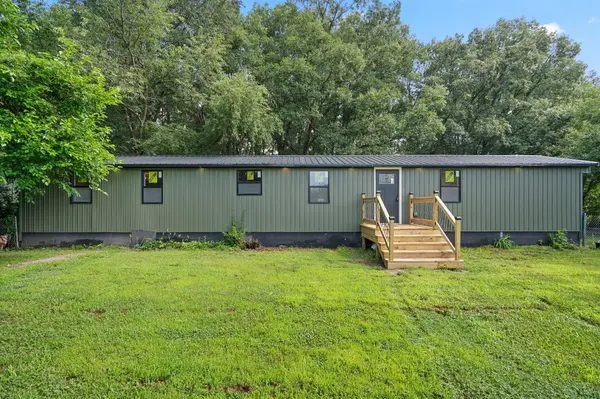 4216 Old Orchard LN, Wheatfield, IN 46392