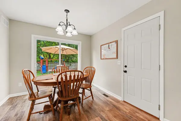 617 Seminole DR, Lowell, IN 46356