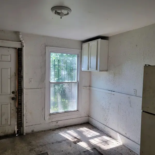 750 Van Buren ST, Gary, IN 46407