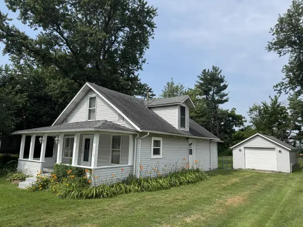 12516 N 400, Wheatfield, IN 46392