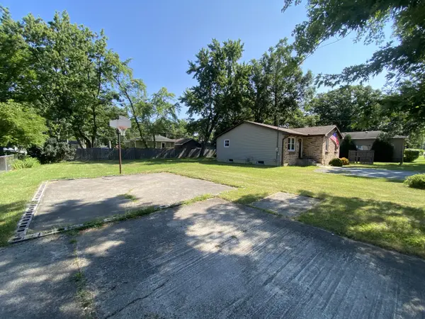 7102 W 129th AVE, Cedar Lake, IN 46303