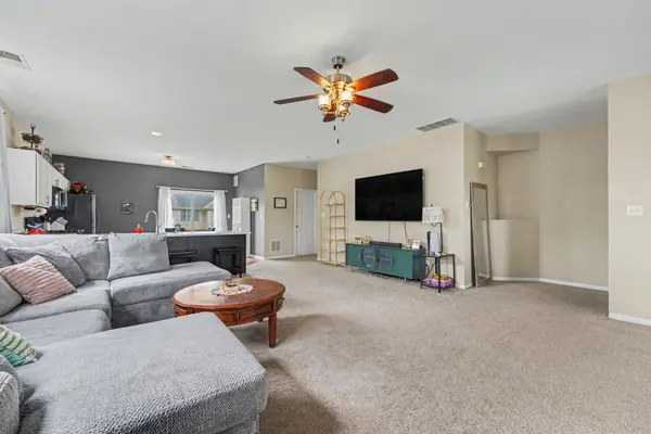 1165 Poppyfield PL, Schererville, IN 46375