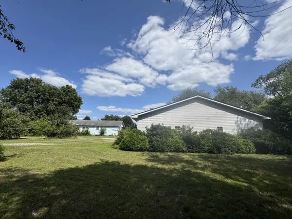12731 County Rd 950, Demotte, IN 46310