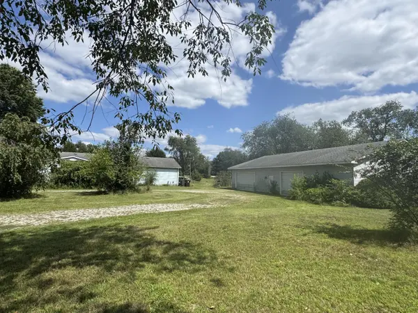 12731 County Rd 950, Demotte, IN 46310