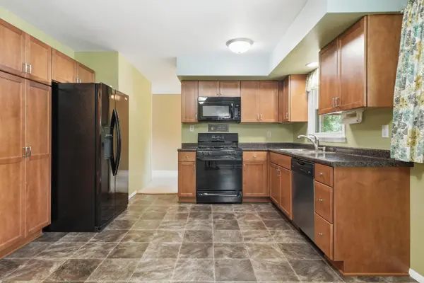 7605 W 86th AVE, Crown Point, IN 46307