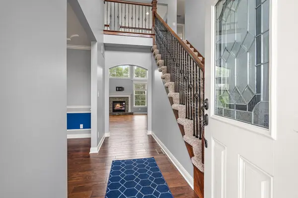9827 Garden WAY, St. John, IN 46373