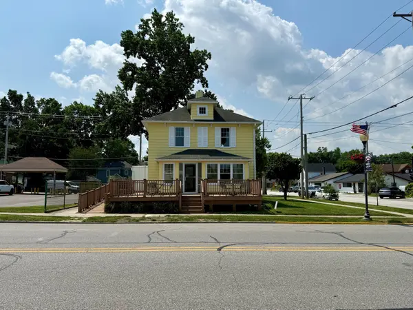 321 Broadway AVE, Chesterton, IN 46304
