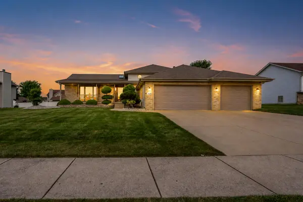 9188 Maple DR, St. John, IN 46373