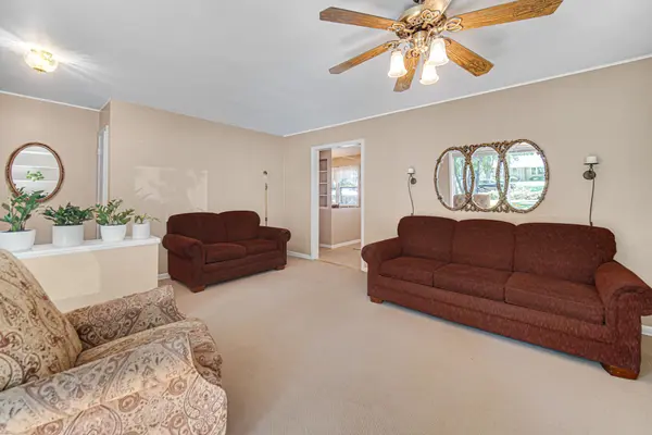 8805 Lee ST, Crown Point, IN 46307