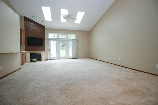 504 Pinehurst Lane, Schererville, IN 46375