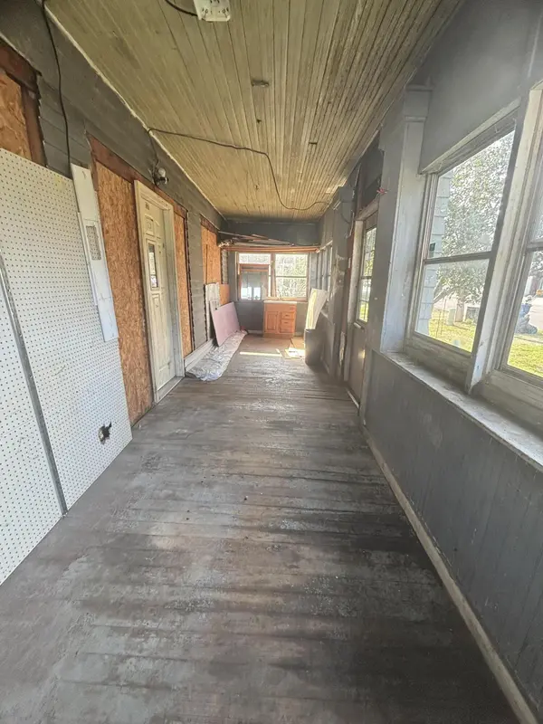 109 E Prairie ST, Goodland, IN 47948